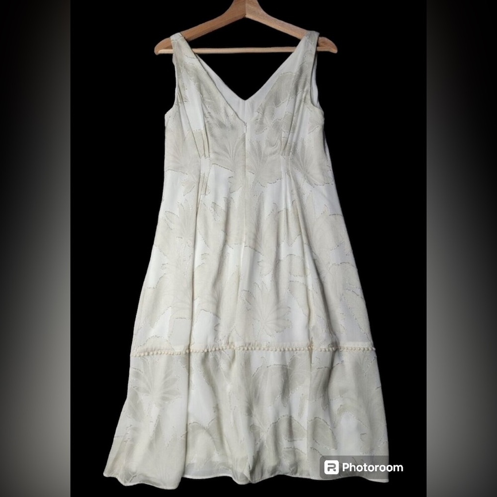 Ann Taylor Pleated Waist Detail Textured Floral Print Ivory Sleeveless Dress